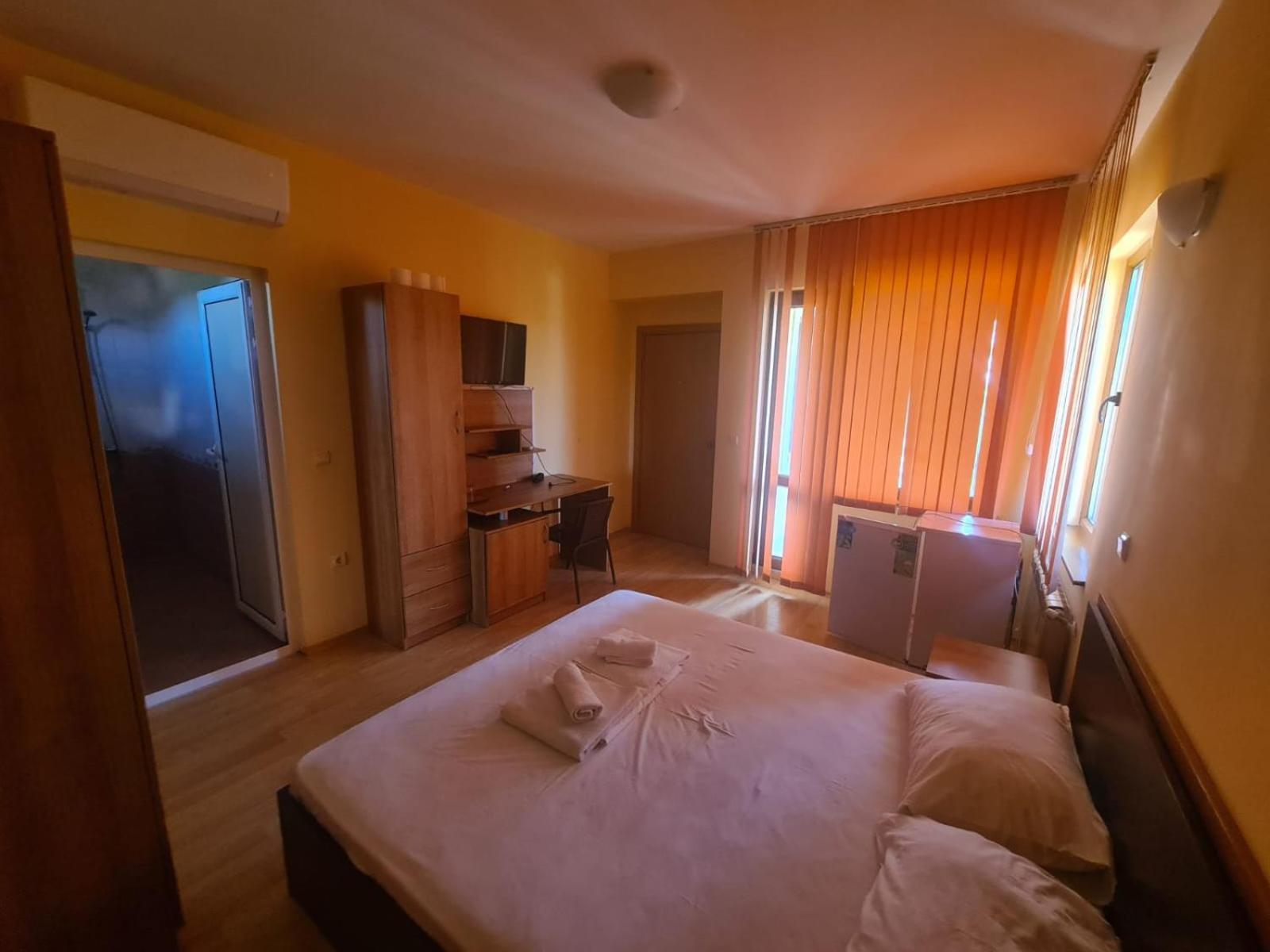 Villa B&B Warna Exterior foto
